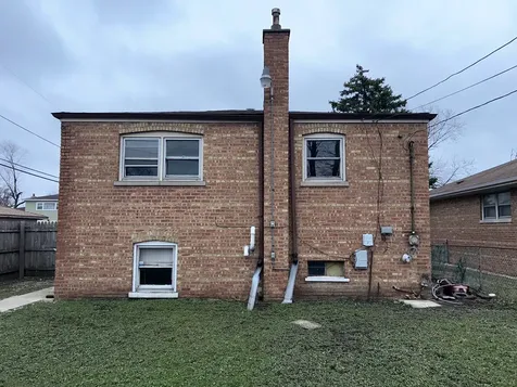 15210 Evers Street Dolton IL 60419