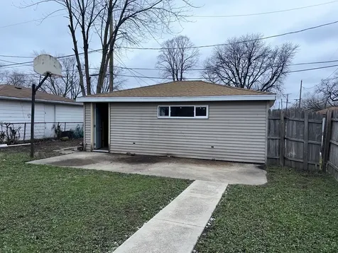 15210 Evers Street Dolton IL 60419
