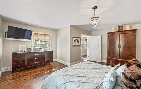 240 South Mchenry Avenue Crystal Lake IL 60014