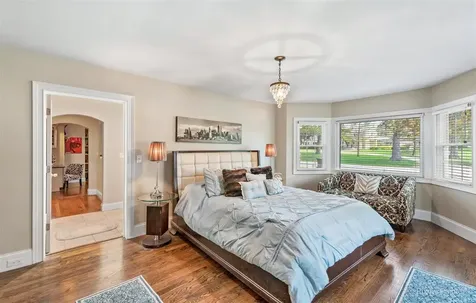 240 South Mchenry Avenue Crystal Lake IL 60014
