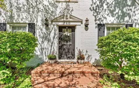 240 South Mchenry Avenue Crystal Lake IL 60014