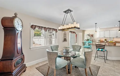 240 South Mchenry Avenue Crystal Lake IL 60014