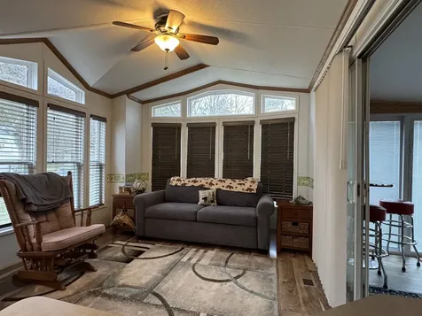 17-185 Woodhaven Lakes Sublette IL 61367