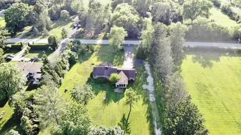 1270 Benson Lane Green Oaks IL 60048