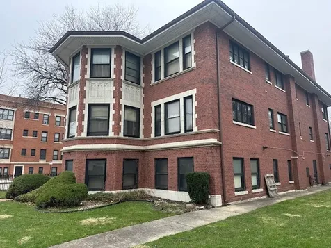 6758 South Jeffery Boulevard Chicago IL 60649