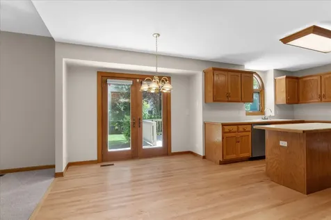 1516 Grommon Road Naperville IL 60564