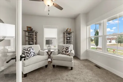 1616 Kassen Avenue Mahomet IL 61853