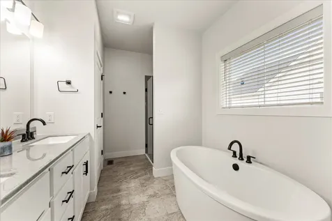 1616 Kassen Avenue Mahomet IL 61853