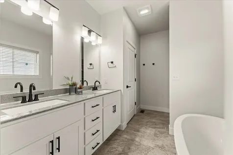 1616 Kassen Avenue Mahomet IL 61853