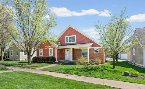 6 Hedgerow Court Monticello IL 61856