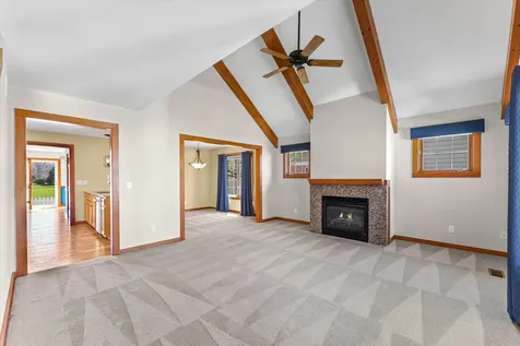6 Hedgerow Court Monticello IL 61856