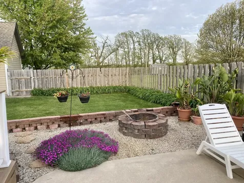 1221 South Fox Run Drive Seneca IL 61360