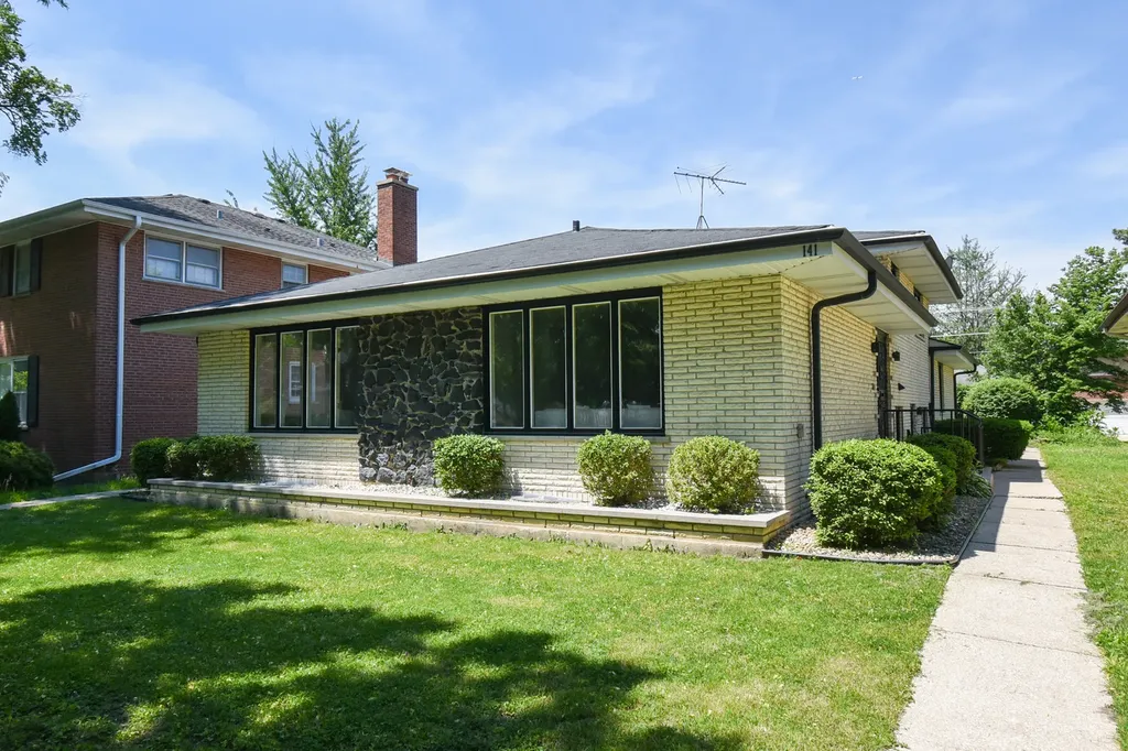 141 Wesley Avenue Oak Park IL 60302