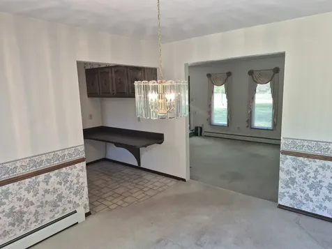 8 Hawthorne Drive Oswego IL 60543