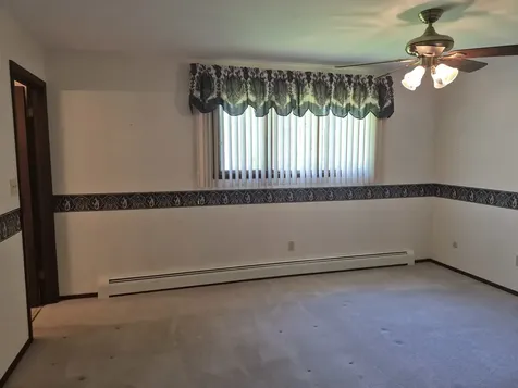 8 Hawthorne Drive Oswego IL 60543