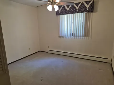 8 Hawthorne Drive Oswego IL 60543