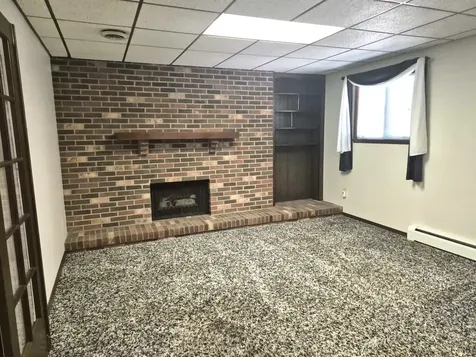 8 Hawthorne Drive Oswego IL 60543