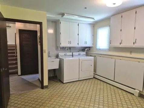 8 Hawthorne Drive Oswego IL 60543