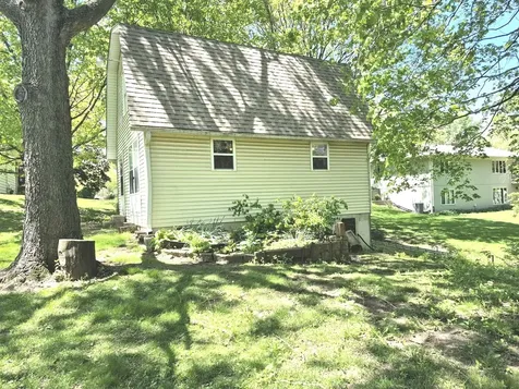 8 Hawthorne Drive Oswego IL 60543