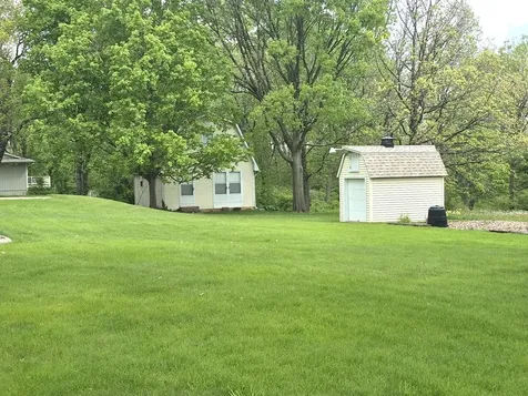 8 Hawthorne Drive Oswego IL 60543