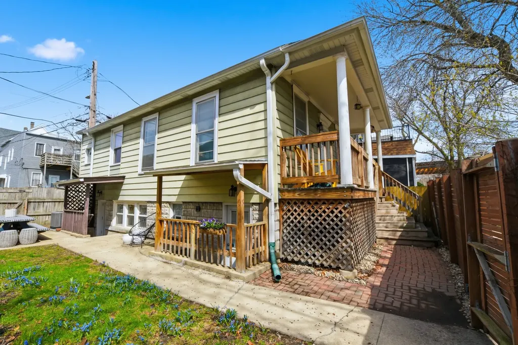 2626 West Francis Place Chicago IL 60647