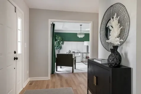 369 Hawthorne Boulevard Glen Ellyn IL 60137