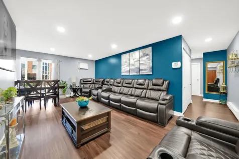 4112 West 98th Street Oak Lawn IL 60453