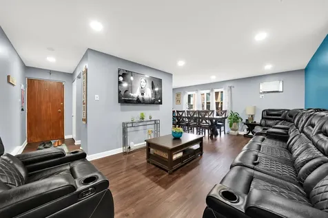 4112 West 98th Street Oak Lawn IL 60453