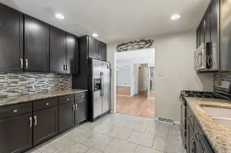 15252 Waterman Drive South Holland IL 60473