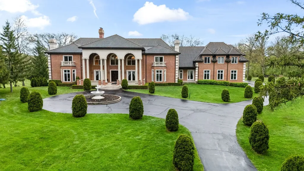 27147 North Chevy Chase Road Mundelein IL 60060