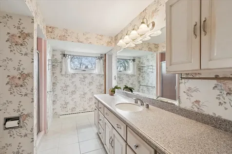 214 Hancock Avenue Lake Bluff IL 60044