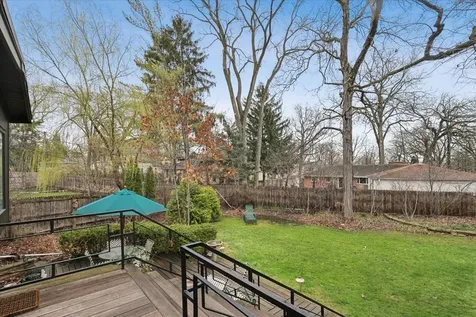 214 Hancock Avenue Lake Bluff IL 60044