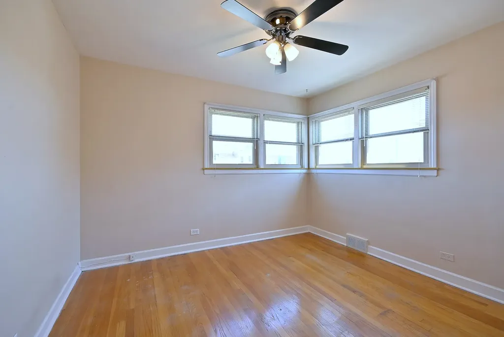 5036 Crain Street Skokie IL 60077
