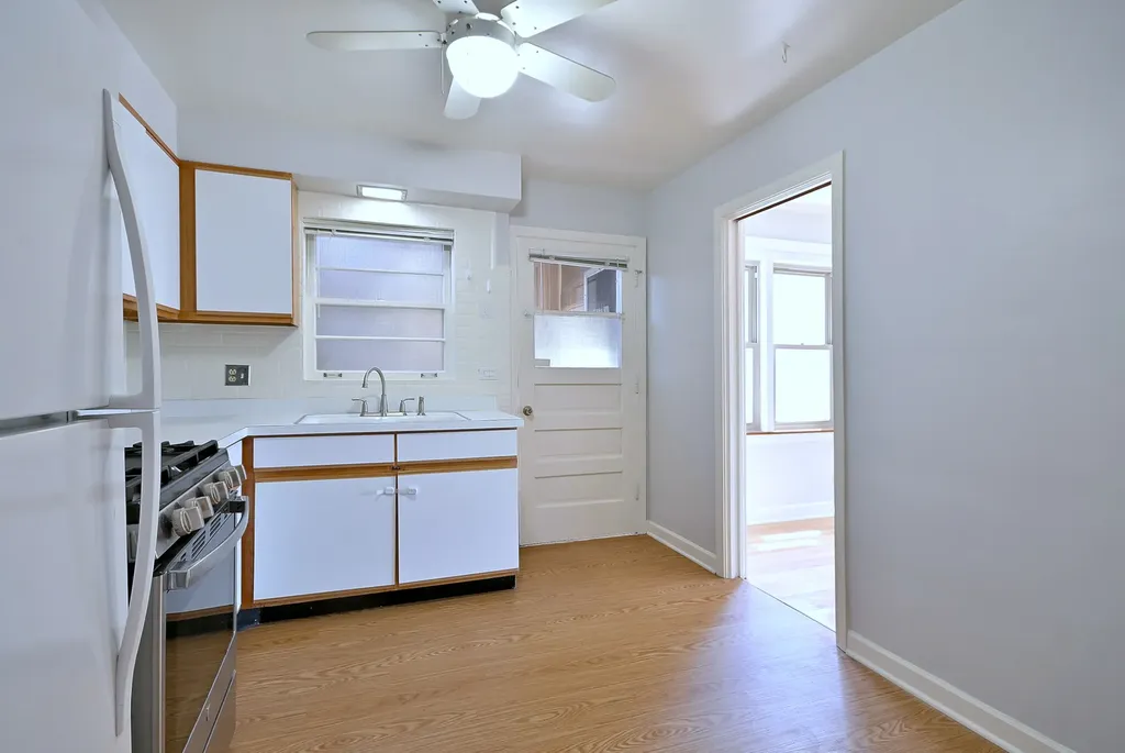 5036 Crain Street Skokie IL 60077