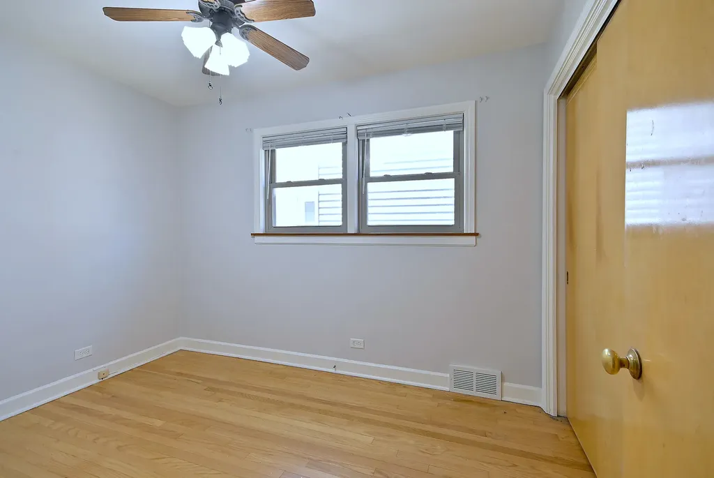 5036 Crain Street Skokie IL 60077