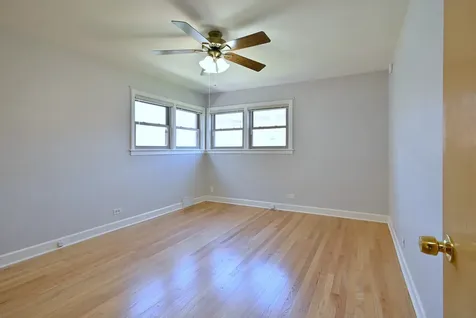 5036 Crain Street Skokie IL 60077