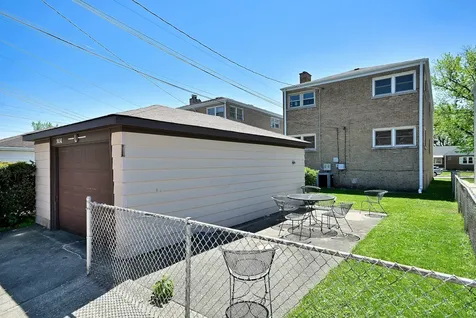 5036 Crain Street Skokie IL 60077