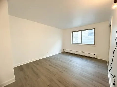 7019 North Ridge Boulevard Chicago IL 60645