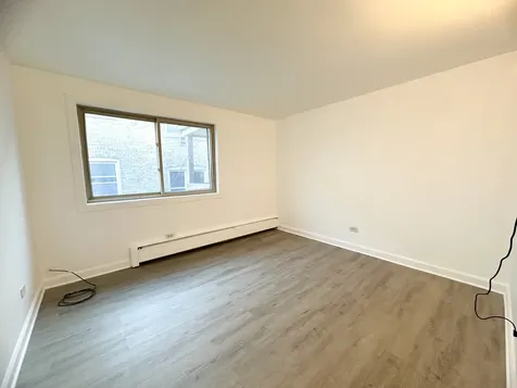 7019 North Ridge Boulevard Chicago IL 60645