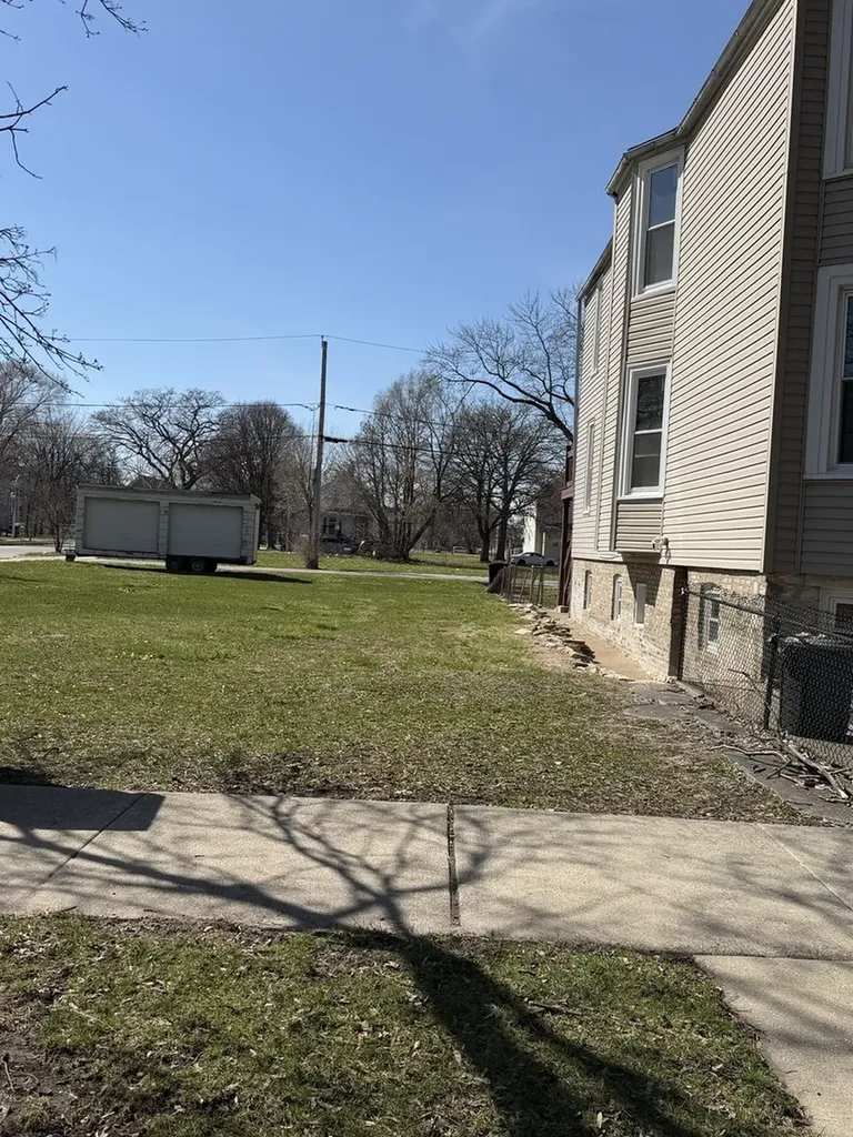 5954 South Carpenter Street Chicago IL 60621