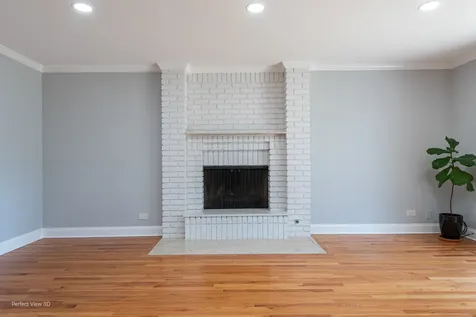 3811 Mission Hills Road Northbrook IL 60062