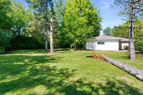 88 North Airlite Street Elgin IL 60123