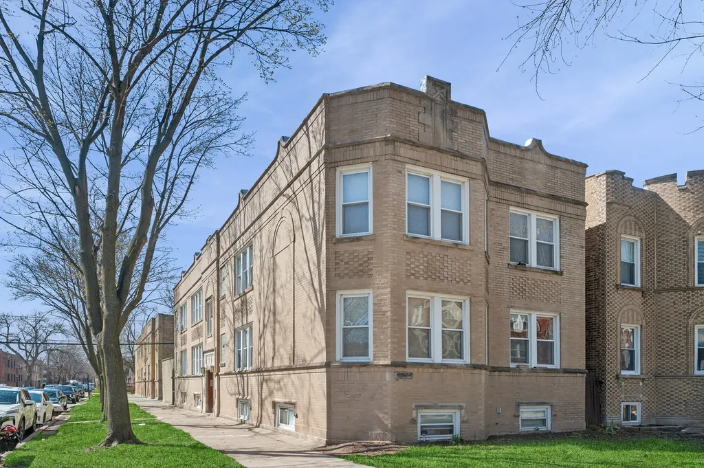 2440-42 West Ardmore Avenue Chicago IL 60659
