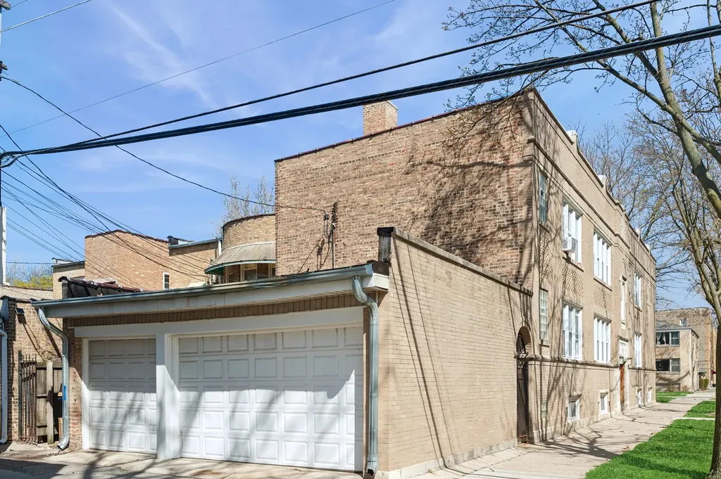 2440-42 West Ardmore Avenue Chicago IL 60659