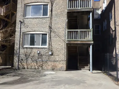 8223 South Ingleside Avenue Chicago IL 60619