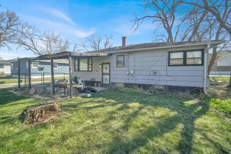 16934 Annetta Avenue Hazel Crest IL 60429