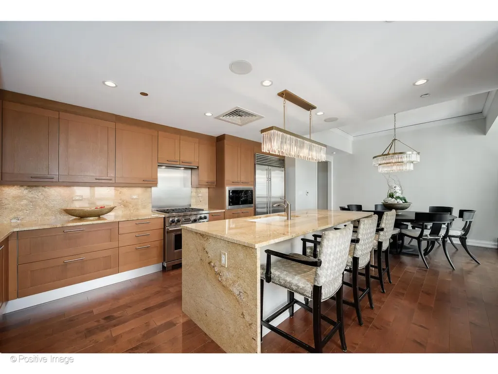 11 East Walton Street Chicago IL 60611