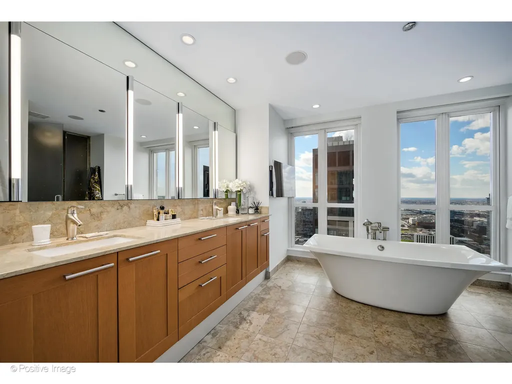 11 East Walton Street Chicago IL 60611