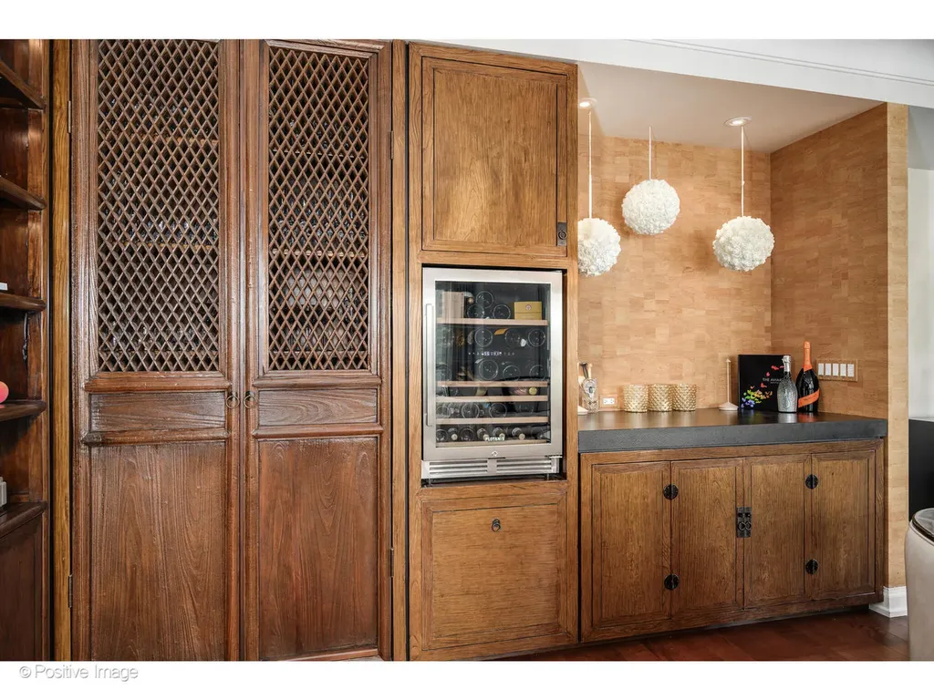 11 East Walton Street Chicago IL 60611
