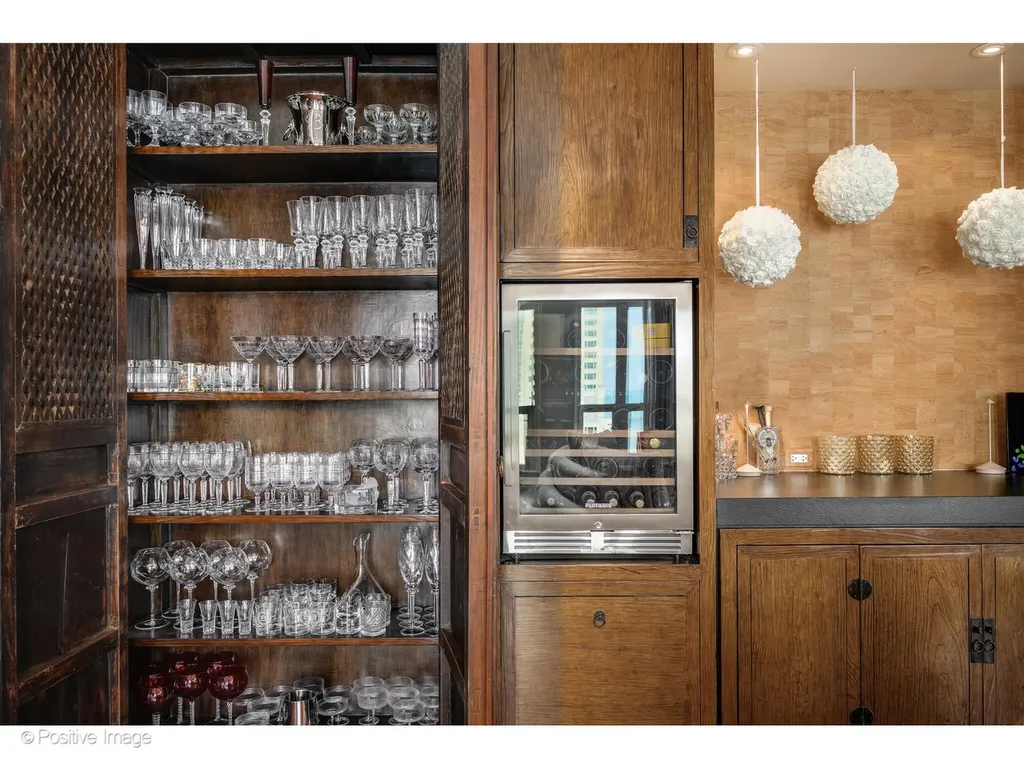 11 East Walton Street Chicago IL 60611
